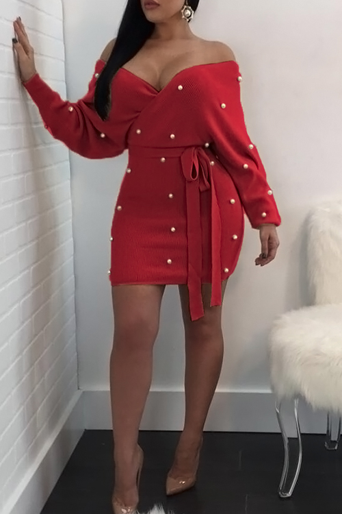  Sexy V Neck Backless Pearl Decoration Red Polyester Mini Bodycon Dress(With Belt)