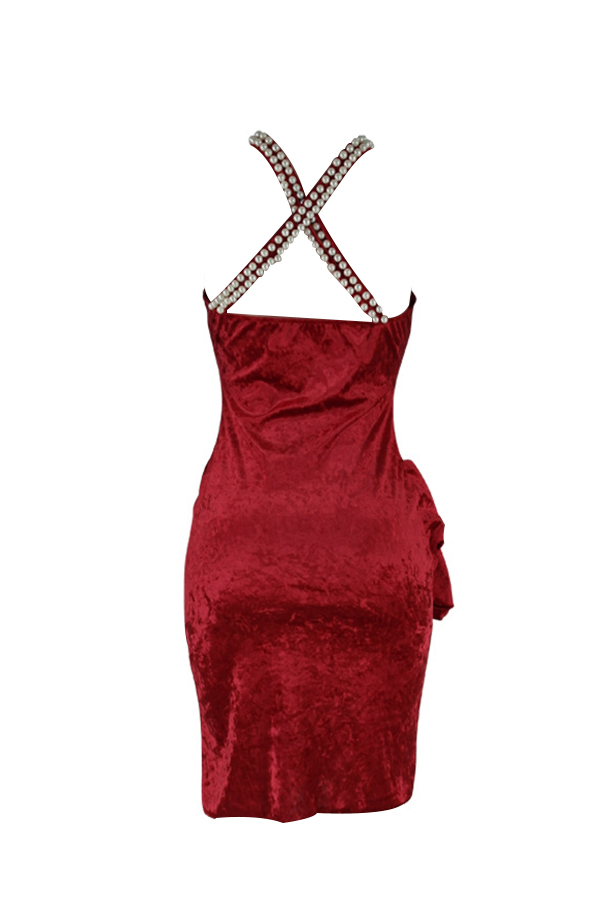  Sexy V Neck Pearl Decoration Red Velvet Knee Length Dress