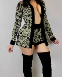  Fashion V Neck Long Sleeves Printed Green Polyester Two-piece Shorts Set