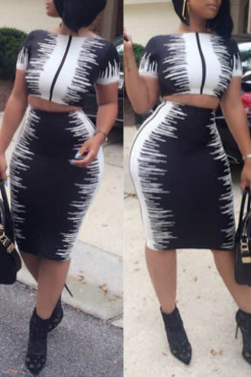  Stylish Round Neck Black-white Printed Polyester Two-piece Skirt Set